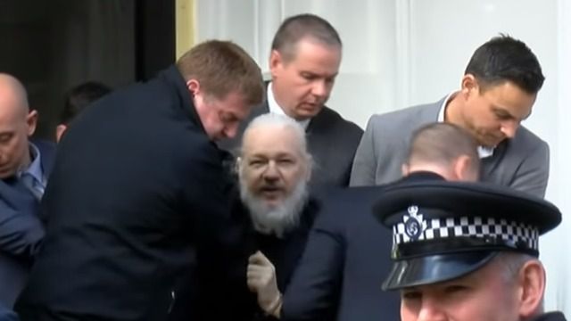 ALnavío: Julian Assange no era barato y tampoco una buena compañía