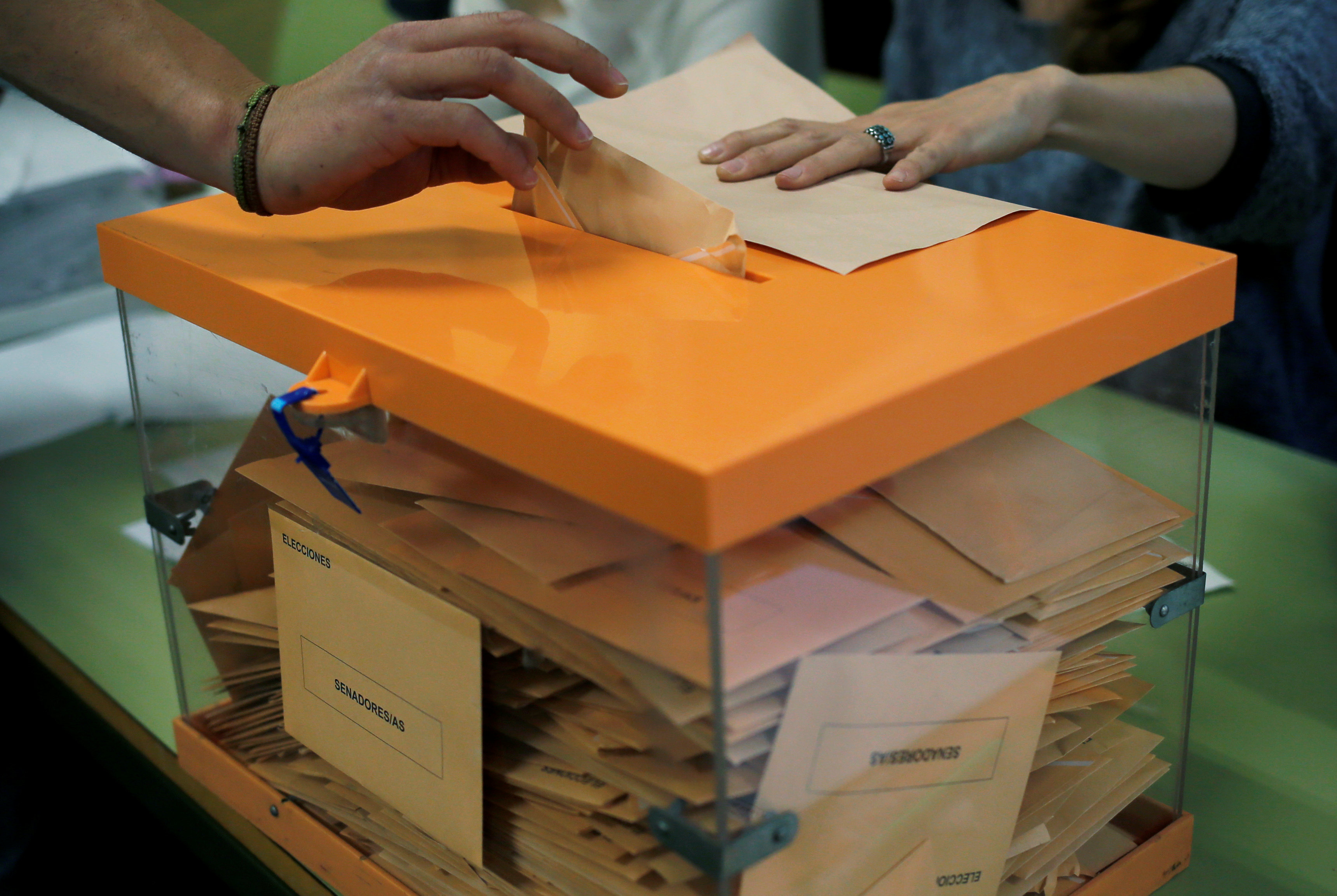 EN FOTOS: Así se vivió la jornada electoral en España