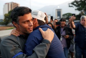 Leopoldo López hace un llamado a toda Venezuela: Comenzó el cese de la usurpación, todos a las calles (VIDEO)