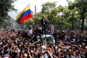 Venezolanos salen de nuevo a la calle para exigir el cese de usurpación #1May