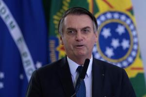 Políticos, camioneros y periodistas podrán portar armas en Brasil