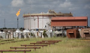 Precio del petróleo venezolano retrocedió esta semana