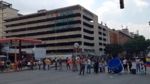 Sin miedo, vecinos de San Martín salieron a protestar #1Abr (video)