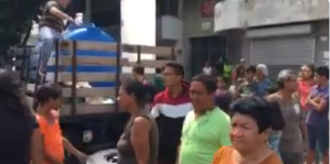 En medio de protesta, vecinos de San Martín rechazaron cisterna enviada por Maduro (Video)