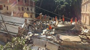 Al menos dos muertos en derrumbe de edificios en favela de Rio de Janeiro (Fotos)