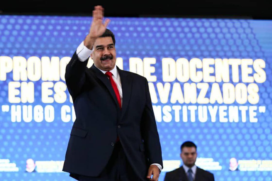 En VIDEO: Maduro le cayó a gritos a un docente que le exigió aumento salarial