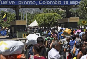 Frontera entre Colombia y Venezuela reabren paso a peatones