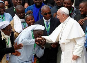 Papa Francisco pide diálogo entre las comunidades y los responsables de la minería