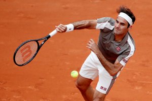 Implacable… Federer regresa a Roland Garros dando cátedra (FOTOS)