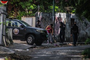 Foro Penal denuncia que continúa la política de “puerta giratoria” bajo el régimen de Maduro (VIDEO)