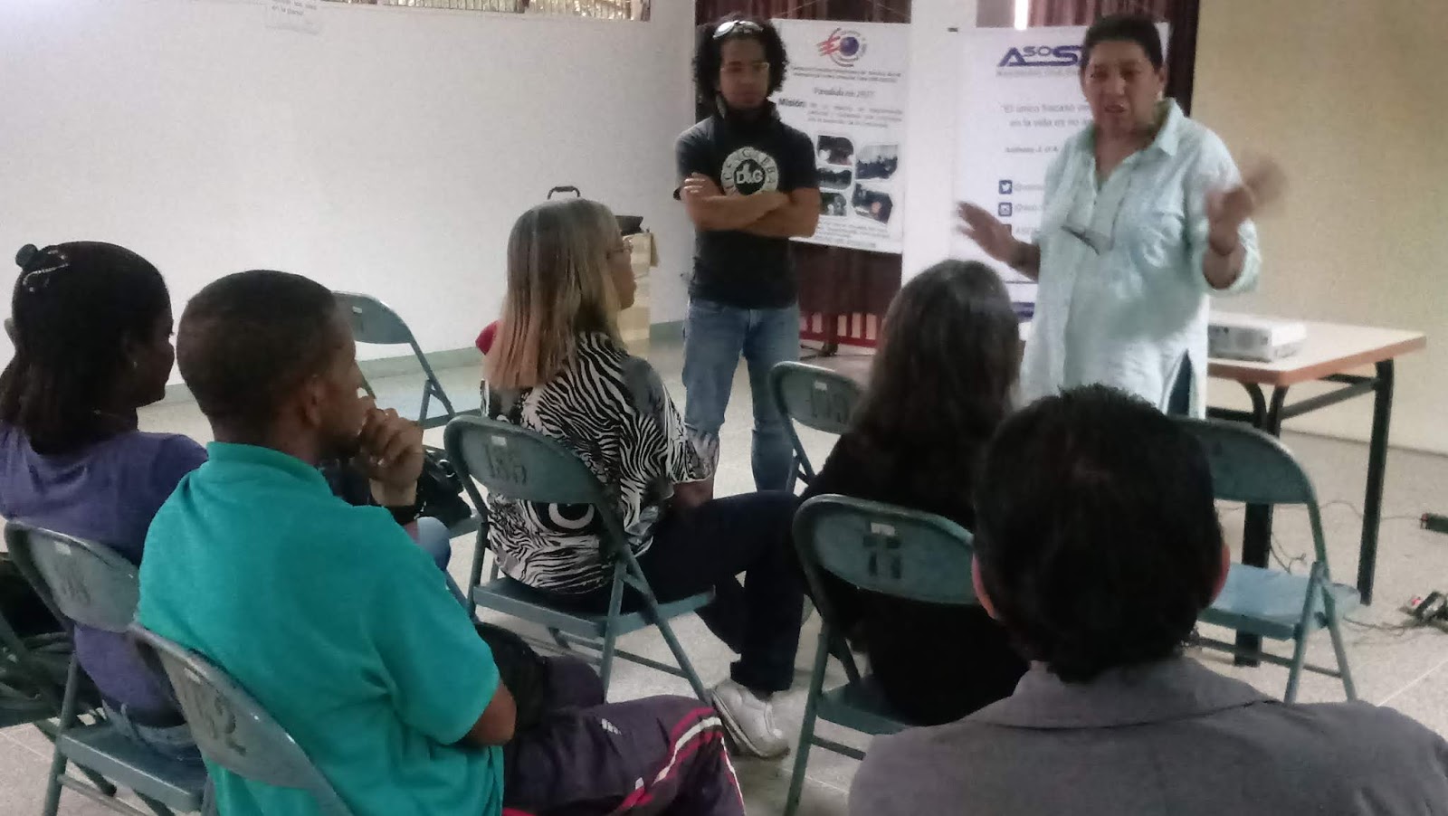 Líderes vecinales crean conciencia ciudadana en comunidades de Caracas a través del cine