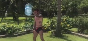 El entrenamiento de Sergio Ramos con un bidón de agua (Video)