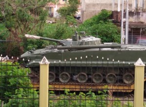 Tanques militares se pasean por las calles de Naguanagua #29May (FOTOS)