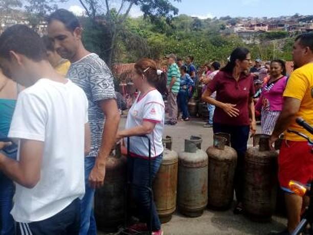 Varias protestas por falta de gas doméstico en Táchira #22May (fotos)