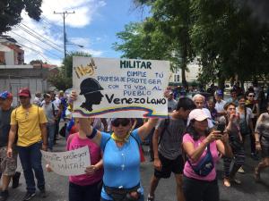 En Maracay marcharon hasta Las Ballenas para entregar documento a funcionarios militares #4May