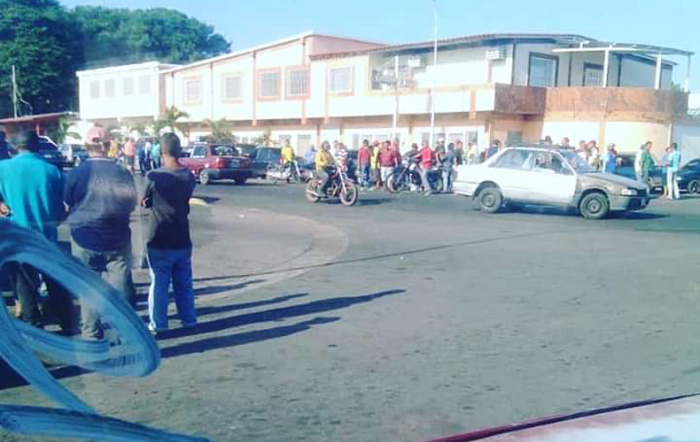 En Caicara del Orinoco pasan roncha por escasez de gasolina #20May