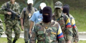 Miles de venezolanos están atrapados en conflicto brutal en Colombia, denuncia HRW