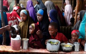 Cerca de 2,2 millones de personas en riesgo de hambruna por sequía en Somalia