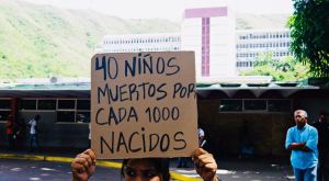 Manifestantes en Maracay este #21Jun exigen a Bachelet que constate la crisis de salud