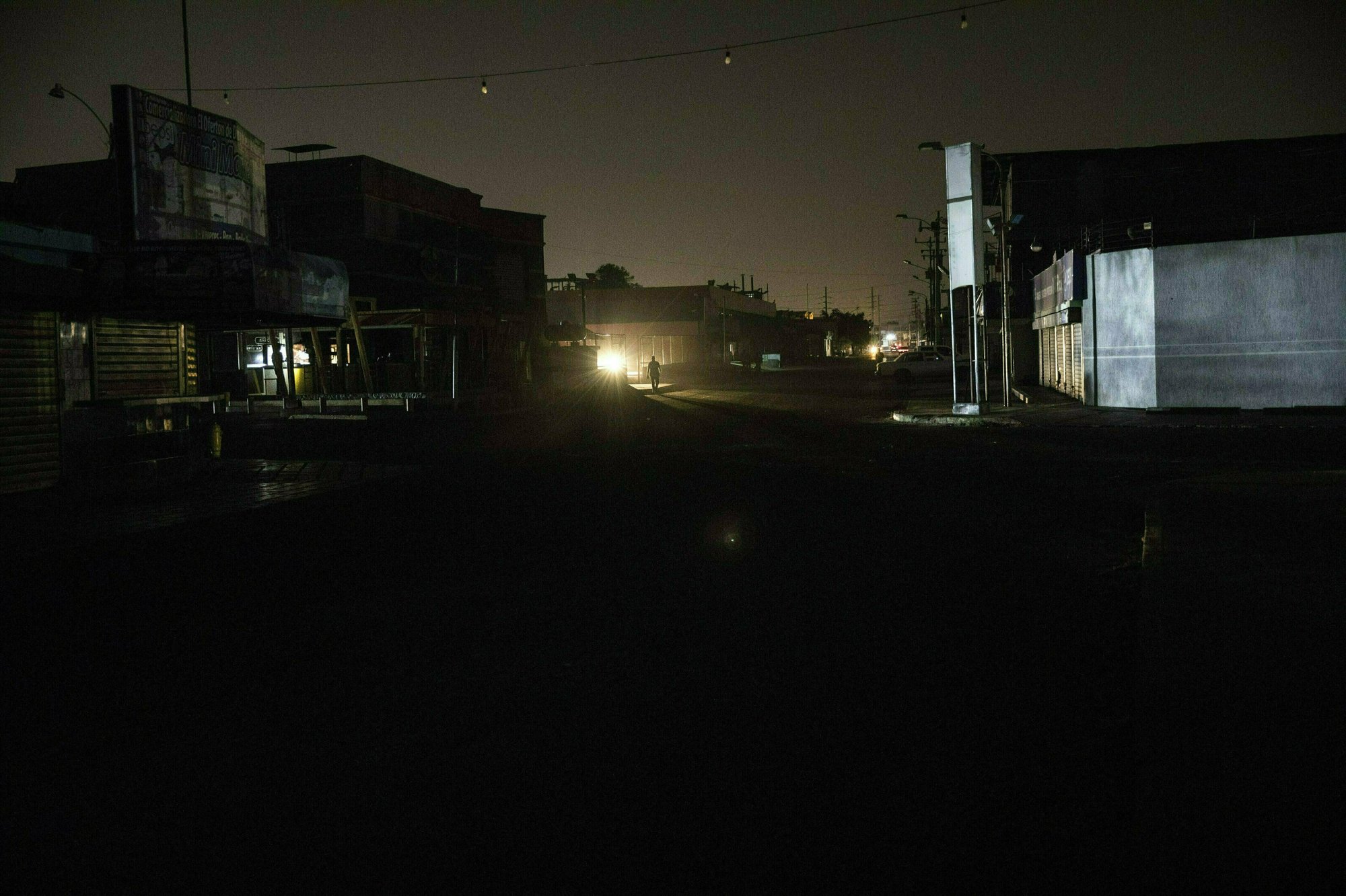 Otro apagón masivo oscurece la noche del #7Jul en varios estados del Occidente