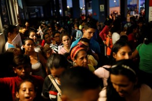 OIM alertó sobre la crisis regional de migrantes y refugiados venezolanos (Informe)