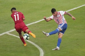 EN FOTOS: Catar y Paraguay deleitaron al público con un empate de alta intensidad