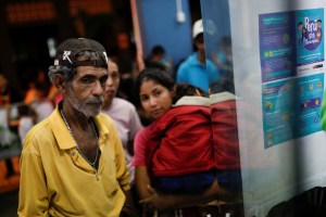 Más de 5.000 familias de refugiados venezolanos recibirán alimentos en Perú