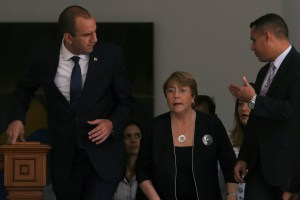 Bachelet pidió liberar a detenidos en manifestaciones pacíficas en Venezuela