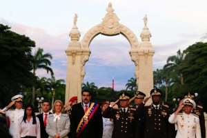 No hubo desfile militar y Maduro anunció que habrá 4 millones de milicianos armados (Videos)
