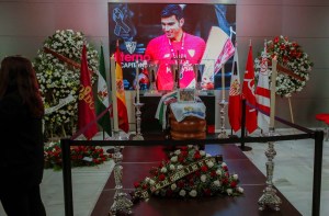 En imágenes: Despiden a José Antonio Reyes con un entierro multitudinario