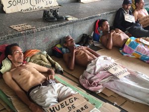 Fuertes imágenes: La huelga de hambre a la vuelta de la esquina de Miraflores que Maduro ignora