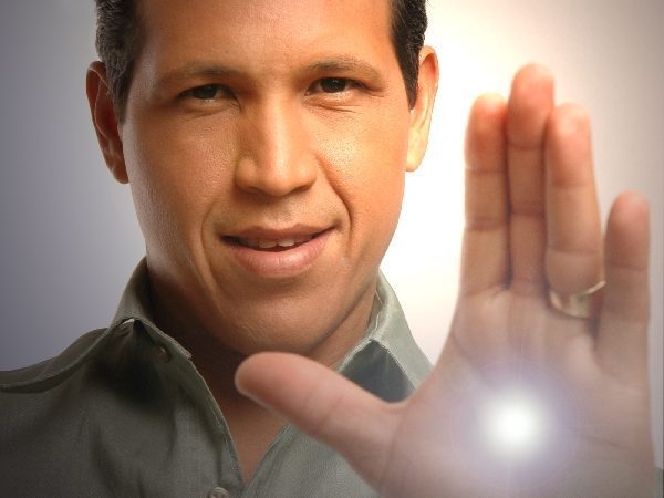 Hermes Ramírez lee las cartas a Venezuela: “Va a suceder algo en el país, una cosa única” (VIDEO)