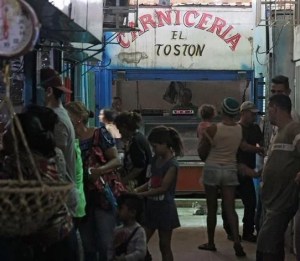 Verduras se disparan en mercados municipales de Maracaibo