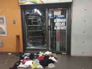 Así fueron los destrozos en las tiendas del Metro de Altamira #21Jun (FOTOS+VIDEOS)