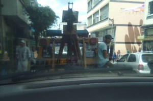 Denuncian multas municipales abusivas por remolque de vehículos en Los Teques (Fotos)