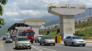 Denuncian deficiencia absoluta de los servicios básicos en Guarenas y Guatire