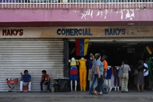 Calculan que el 90 por ciento del comercio informal en Maracaibo no genera ingresos fiscales