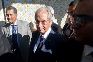 Túnez adelanta elecciones tras muerte del presidente Essebsi