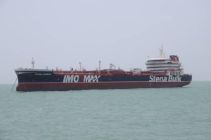 Irán abre investigación por petrolero británico incautado y acusado de “colisión”