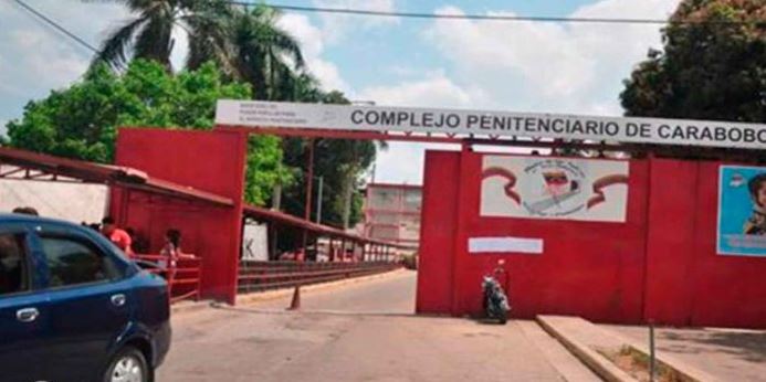 Dictaminan treinta años de prisión a madre cómplice del abuso de su hija en Carabobo