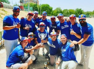 “Los Panas de Venezuela” se llevaron la copa en la Madrid Softball League