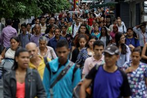 Mega apagón rojo cumple 15 horas en Venezuela con reconexión parcial del servicio eléctrico