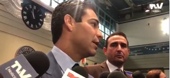 Lo que dijo el Alcalde de Miami sobre acción militar del Sukhoi venezolano (VIDEO)