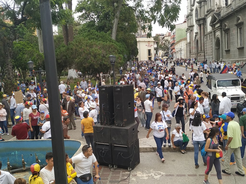 Merideños comienzan a concentrarse para la misa por Venezuela este #5Jul (FOTO)
