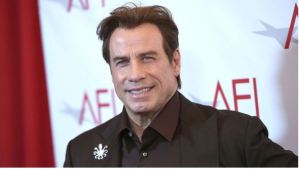 A través un ritual de Cienciología, John Travolta intentó resucitar a su hijo