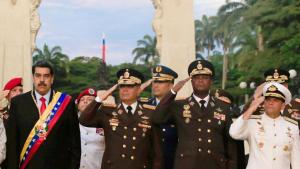 Esta es la estrategia de Maduro para que los militares lo sostengan en el poder… y estos son quienes la ejecutan