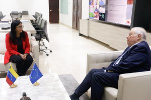 FOTOS: Delcy recibió a Enrique Iglesias, representante especial de la Unión Europea para Venezuela
