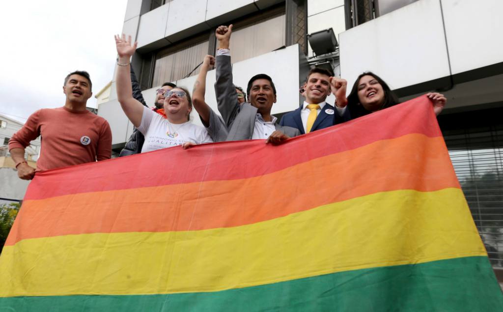 Matrimonio igualitario entra en vigencia en Ecuador