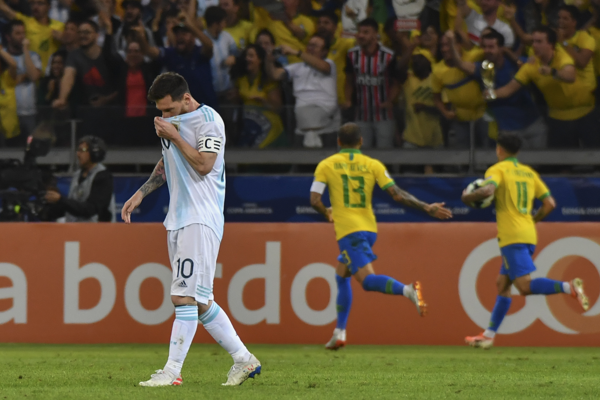 Pese a la desilusión por la derrota, Messi va a seguir ayudando a la Albiceleste