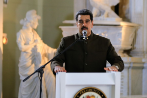 Bloomberg: El régimen de Maduro está moviendo su dinero a través del Banco Central de España